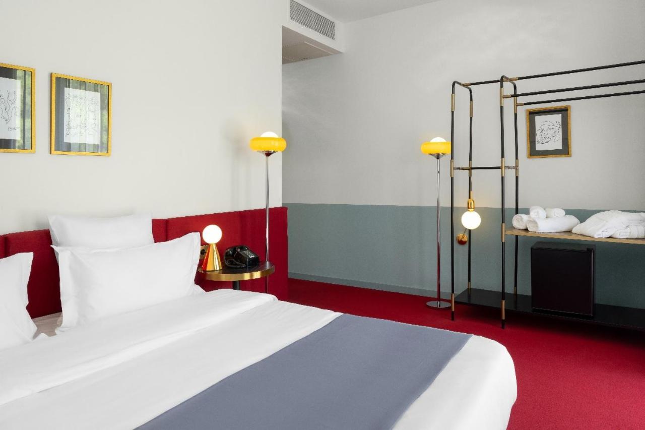 Castor & Pollux Hotel ティビリシ エクステリア 写真