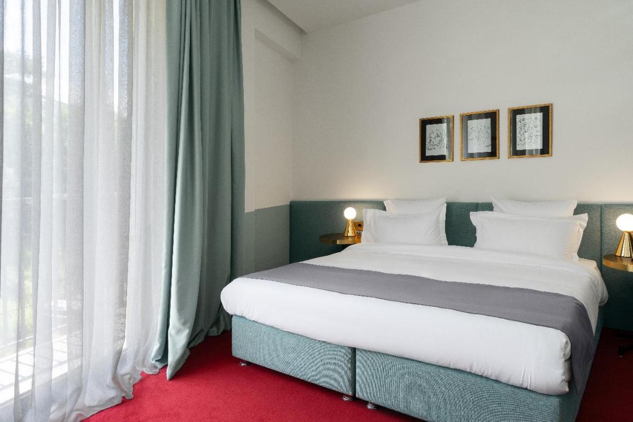 Castor & Pollux Hotel ティビリシ エクステリア 写真